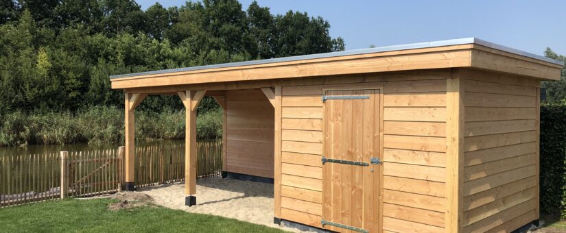 Schuur met overkapping SO040