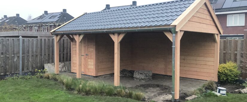Schuur met overkapping SO036
